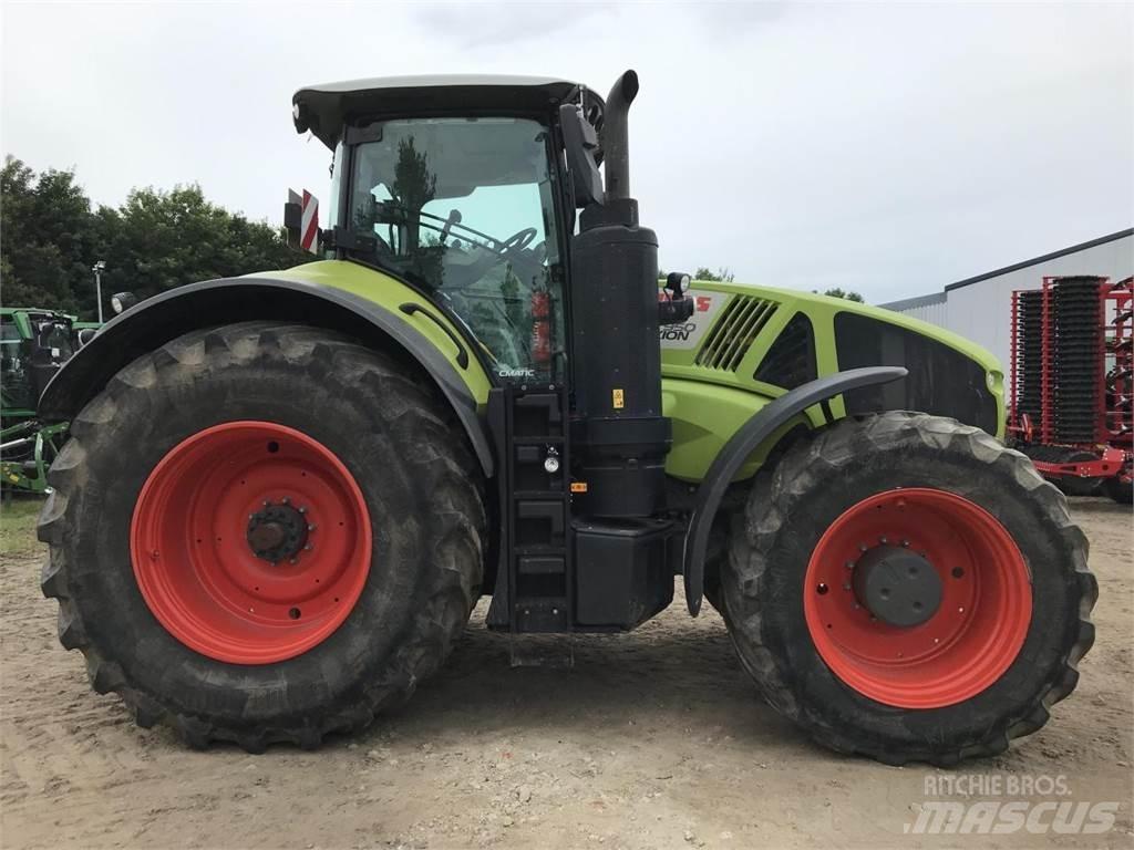 CLAAS Axion 950 Tractoare