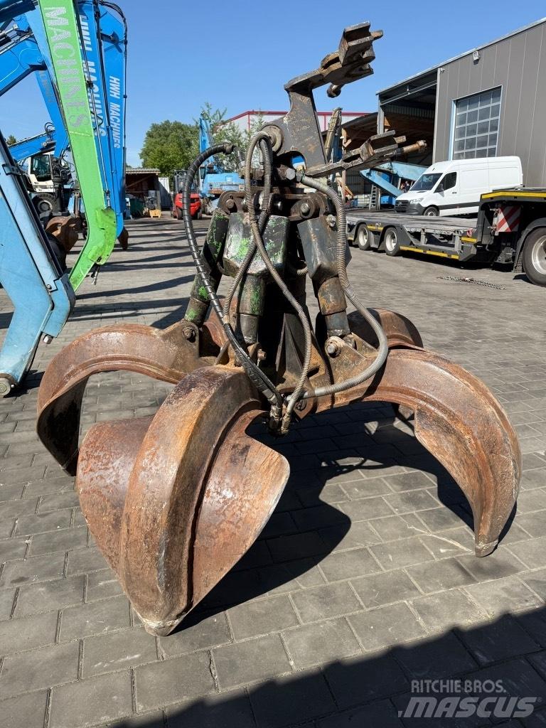 Fuchs MHL 340  A Paleta de manipulare