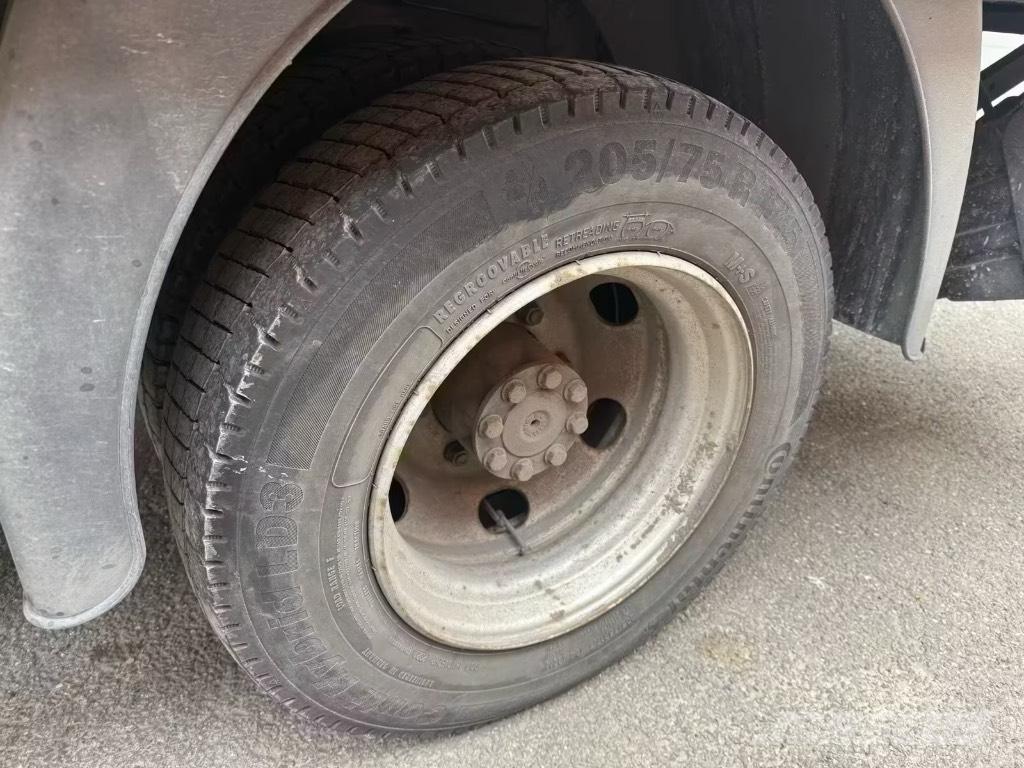 Mercedes-Benz 816 Autocamioane