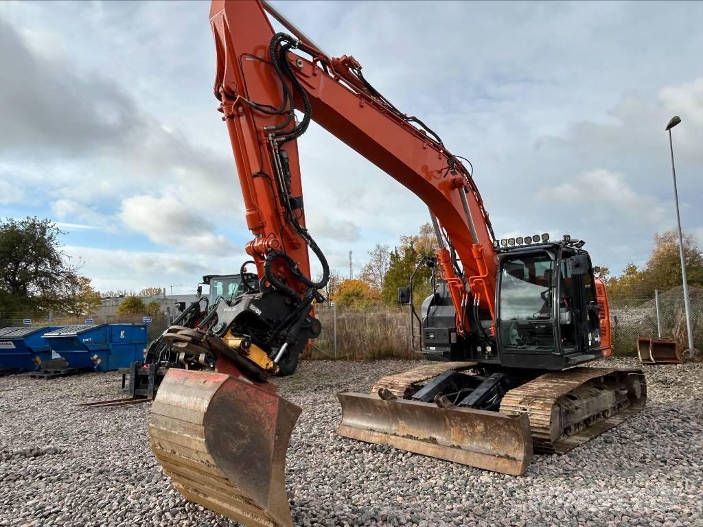 Hitachi ZX225USBL-6 Excavatoare pe șenile
