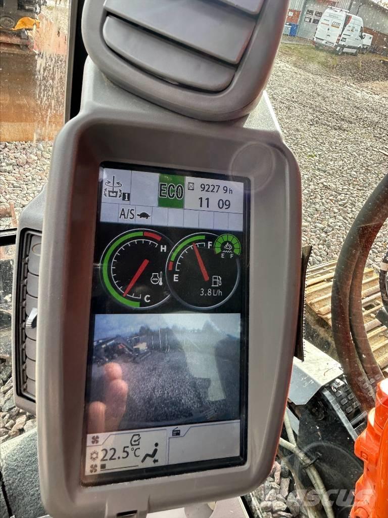 Hitachi ZX225USBL-6 Excavatoare pe șenile
