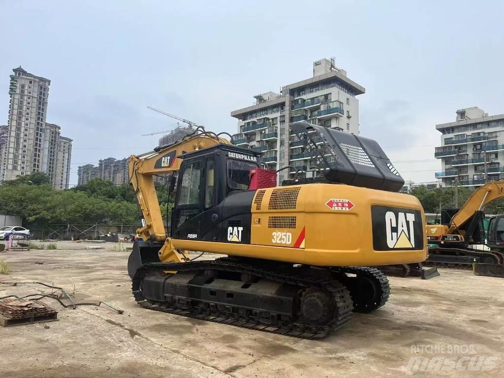 CAT 325D Excavatoare pe șenile
