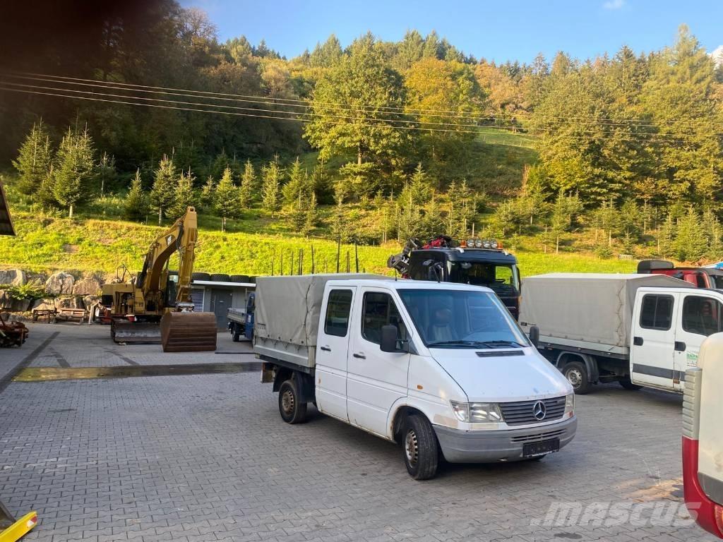 Mercedes-Benz 212 D Pick up/Platou