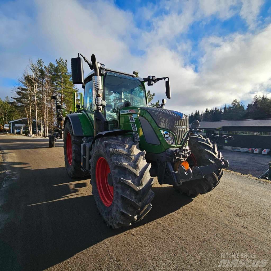 Fendt 516 Profi Plus Tractoare