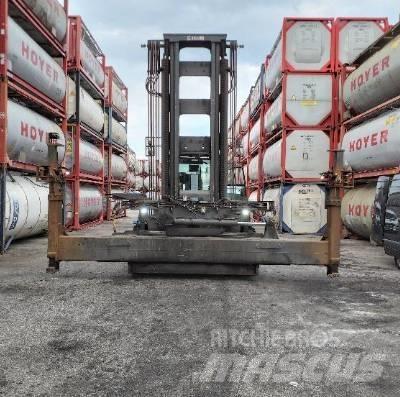 Kalmar DCG1700-12, Stivuitoare de containere