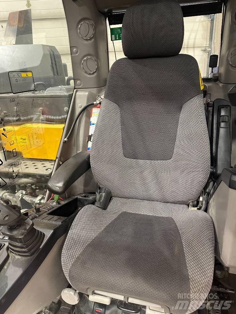 Volvo EC145EL Excavatoare pe șenile

