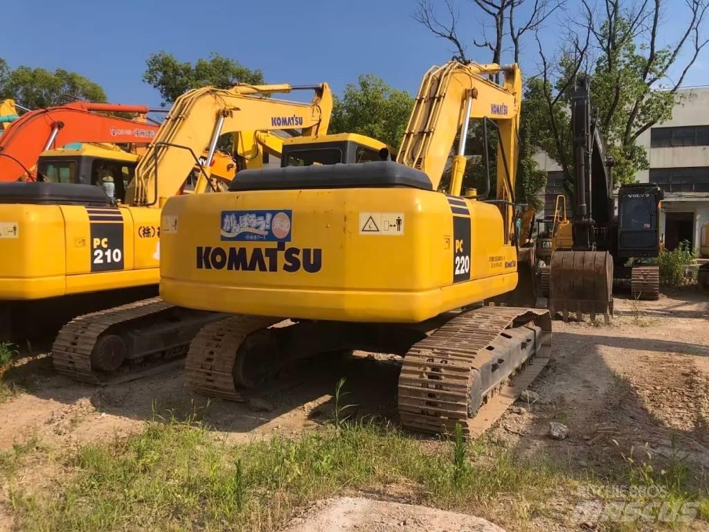Komatsu PC220-7 Excavatoare pe șenile
