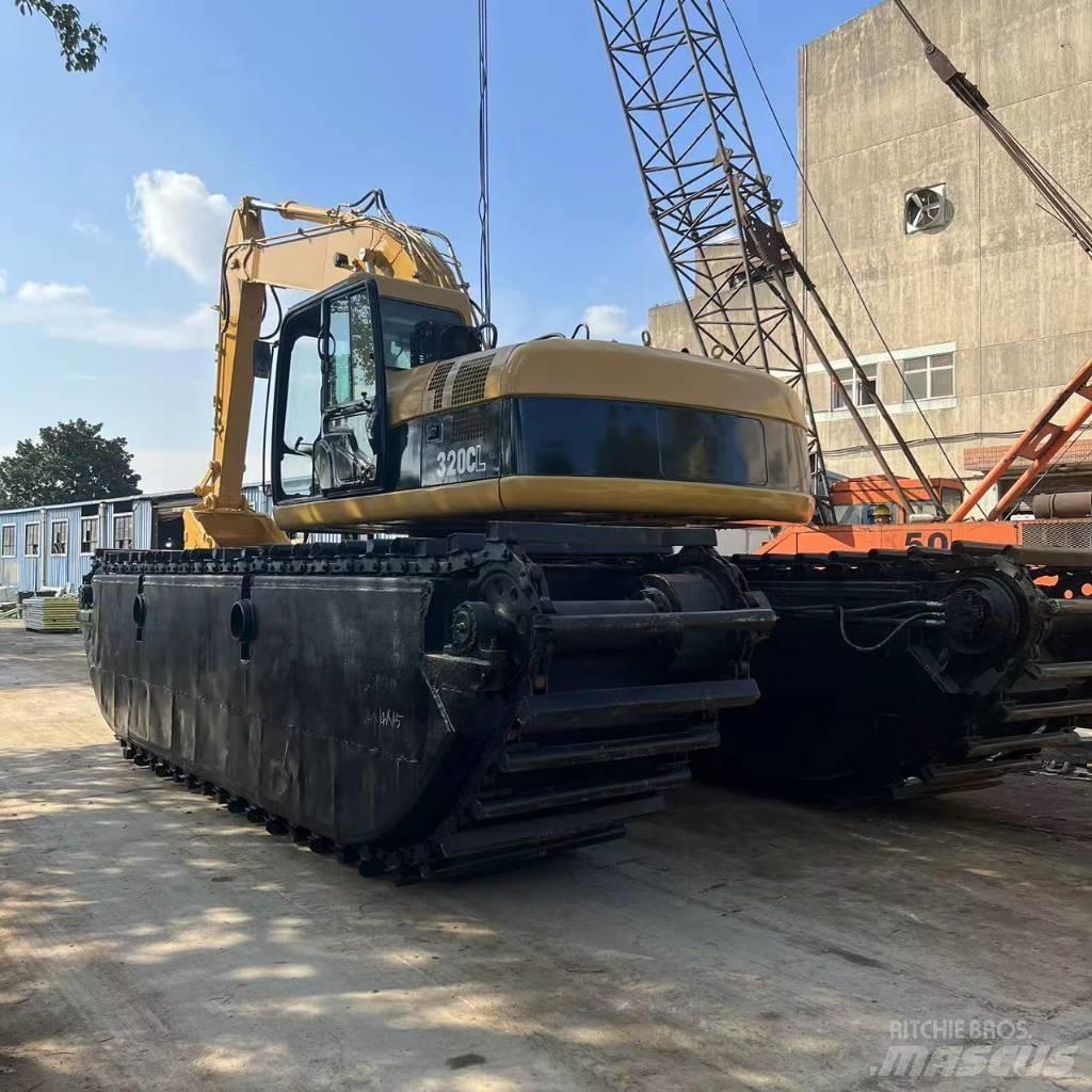 CAT 320 C Excavator amfibiu
