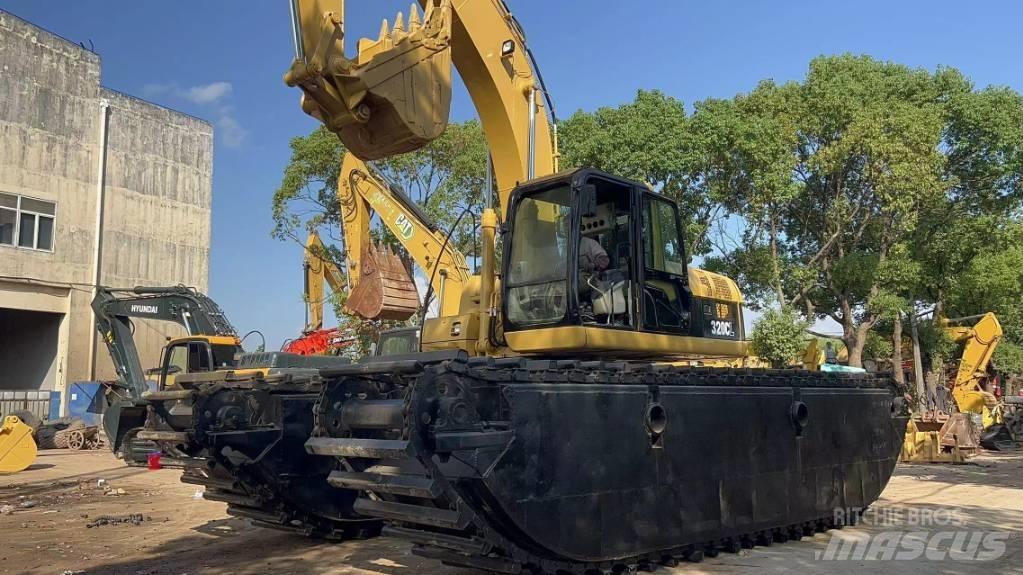 CAT 320 C Excavator amfibiu