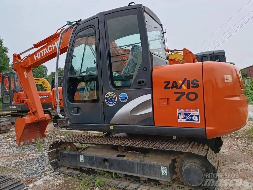 Hitachi ZX70 Mini excavatoare < 7t