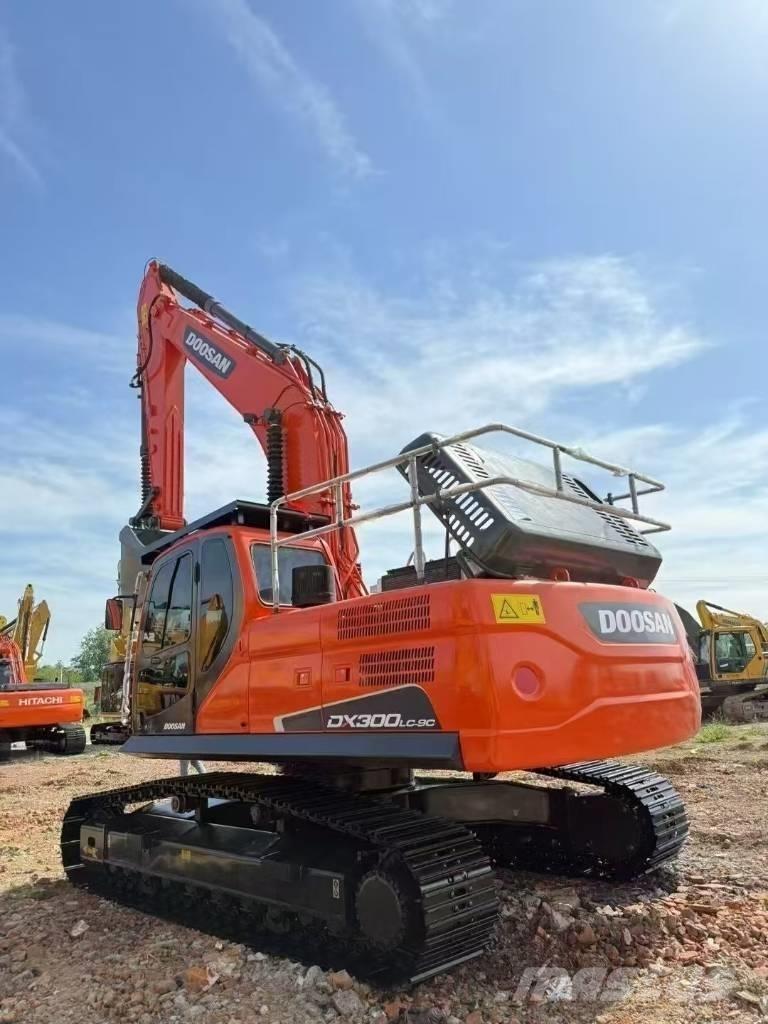 Doosan DX300LC-9C Excavatoare pe șenile
