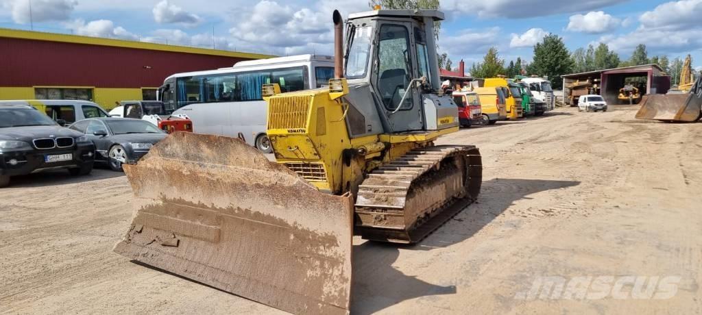 Komatsu D 41 E-6 Buldozere pe senile