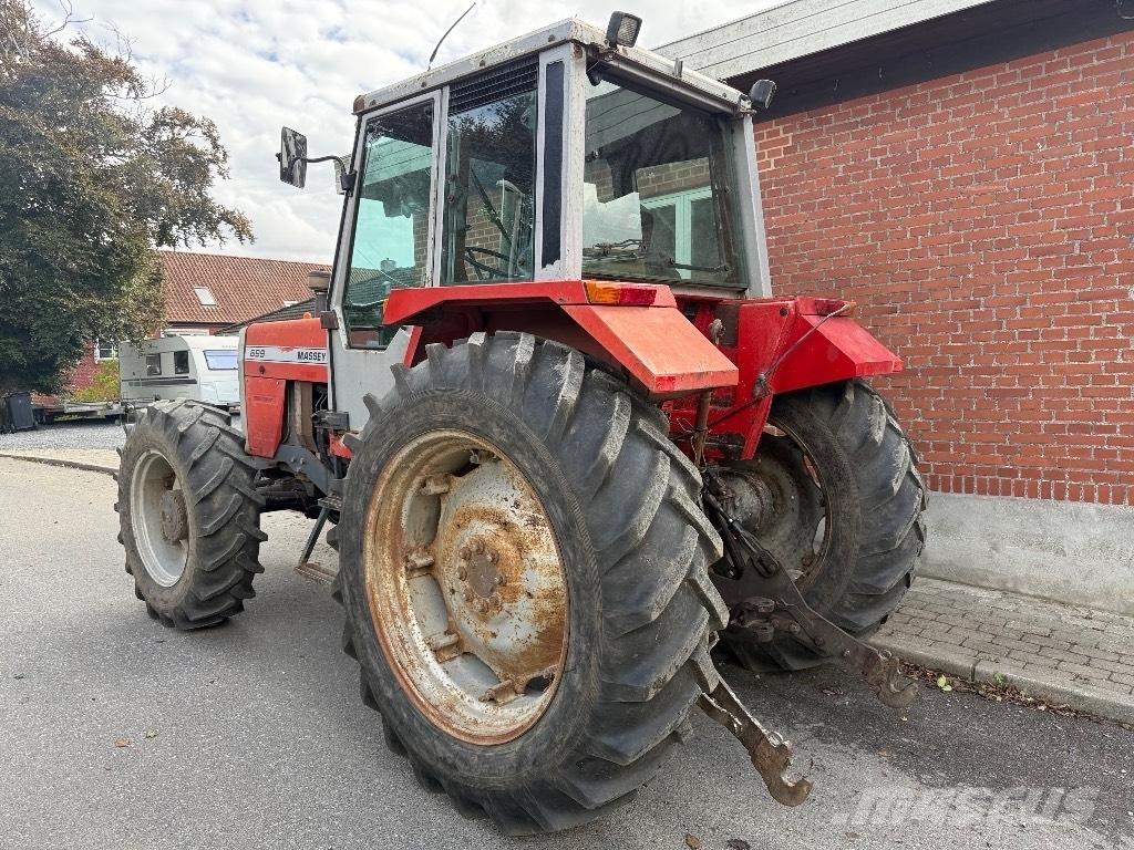 Massey Ferguson 699 Tractoare