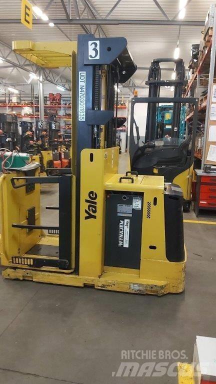 Yale MO10E Stivuitoare de micã inaltime pentu logistica