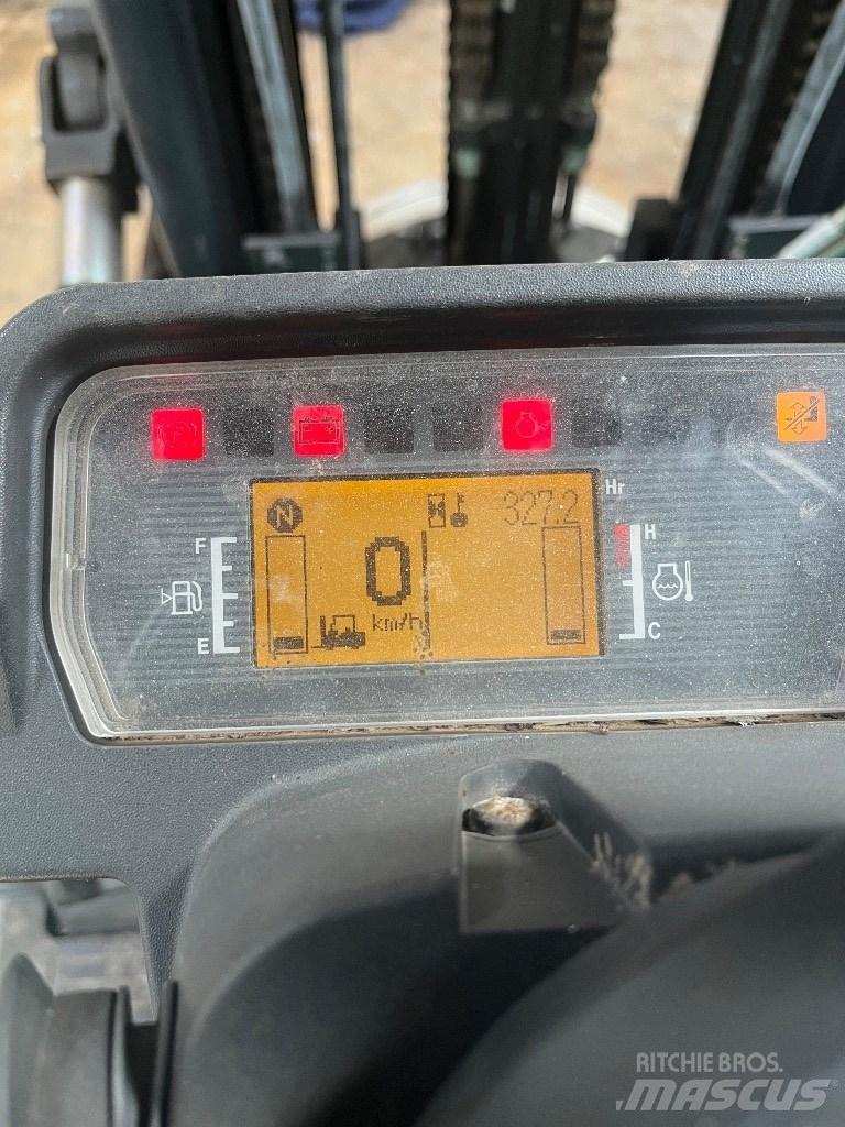 Mitsubishi FD40N1 Masini de teren dificil