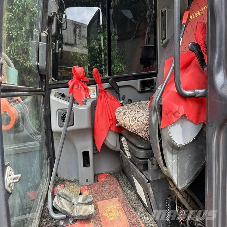 Kubota 183-3 Excavatoare pe șenile
