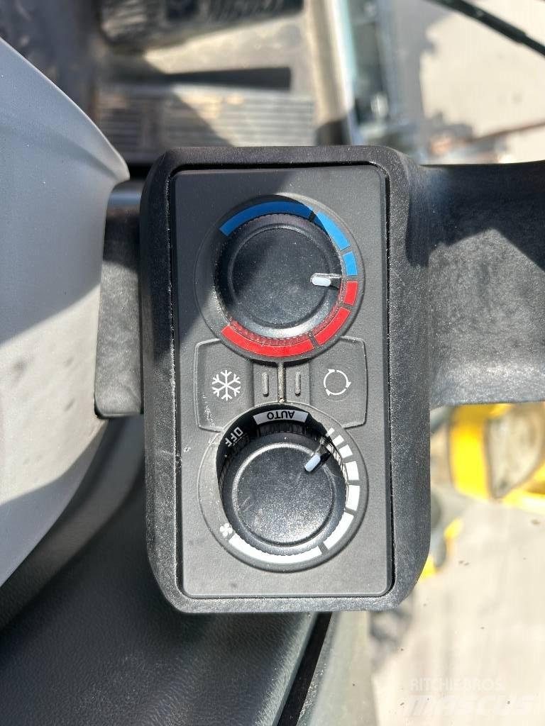Wacker Neuson EW 100 Excavatoare cu roti