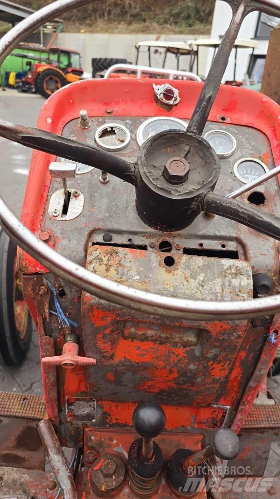 Massey Ferguson 175 Tractoare