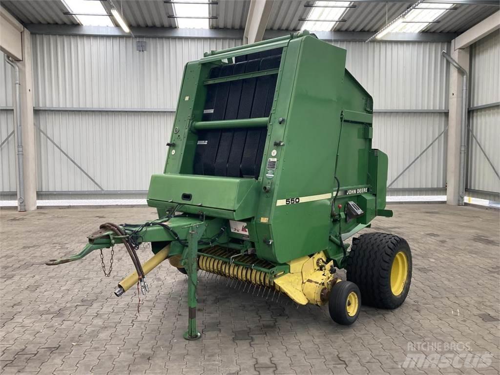 John Deere 550 Masina de balotat cilindric