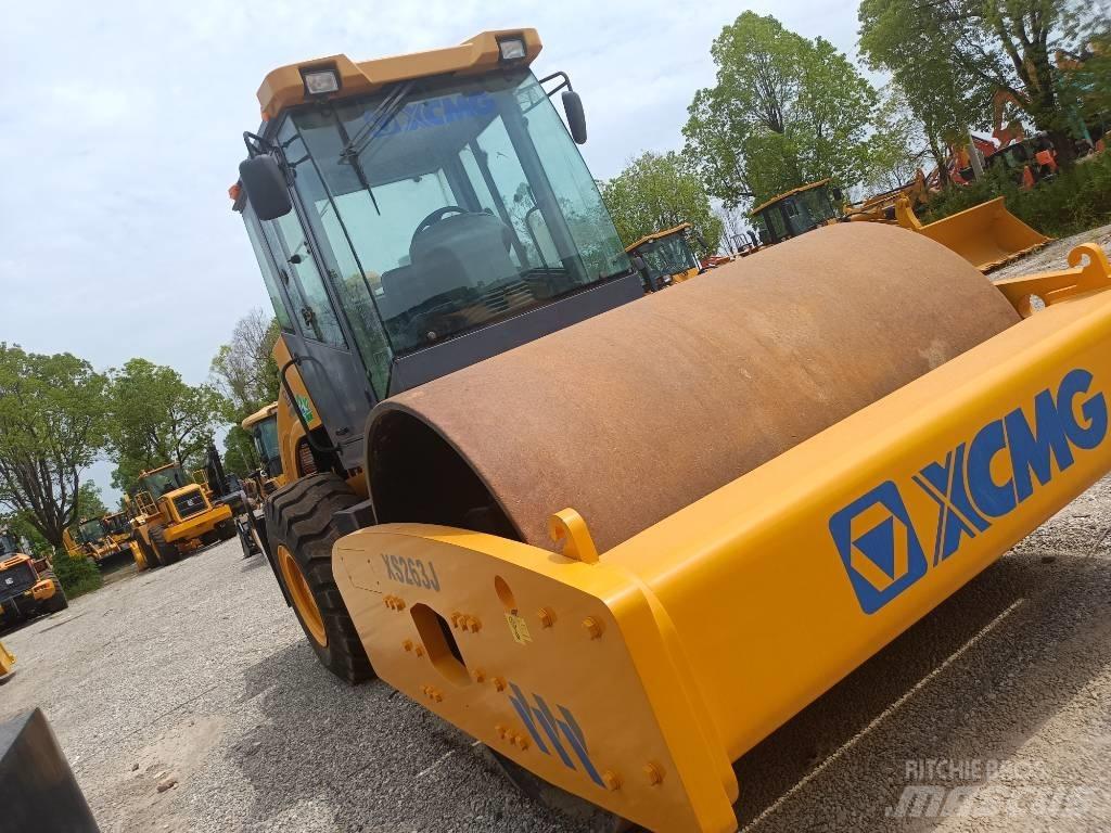 XCMG XS 263J Compactoare monocilindrice