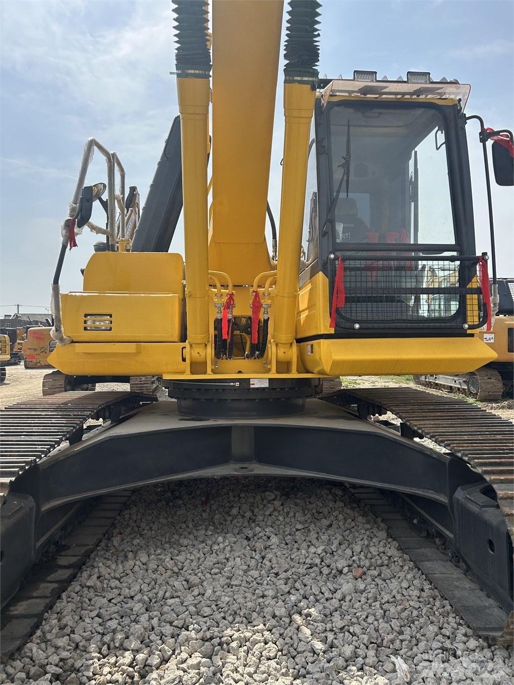 Komatsu PC 240 Excavatoare pe șenile
