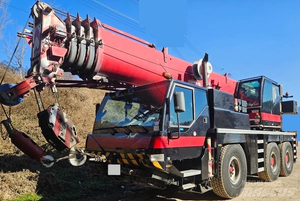 Liebherr LTM1055-1 Macara pentru orice teren
