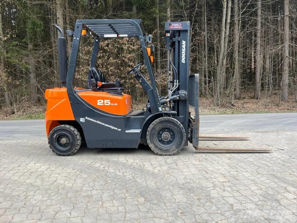 Doosan D 25 GP Stivuitor diesel
