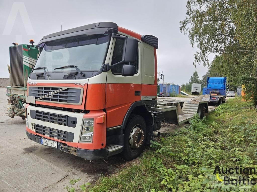Volvo FM12 Transportatoare vehicule