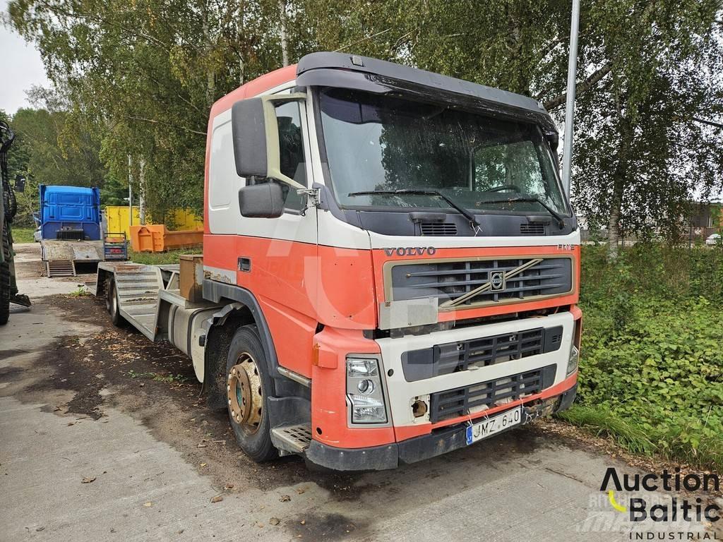 Volvo FM12 Transportatoare vehicule