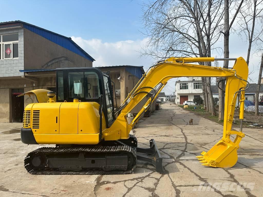 Komatsu PC56-7 Excavatoare pe șenile
