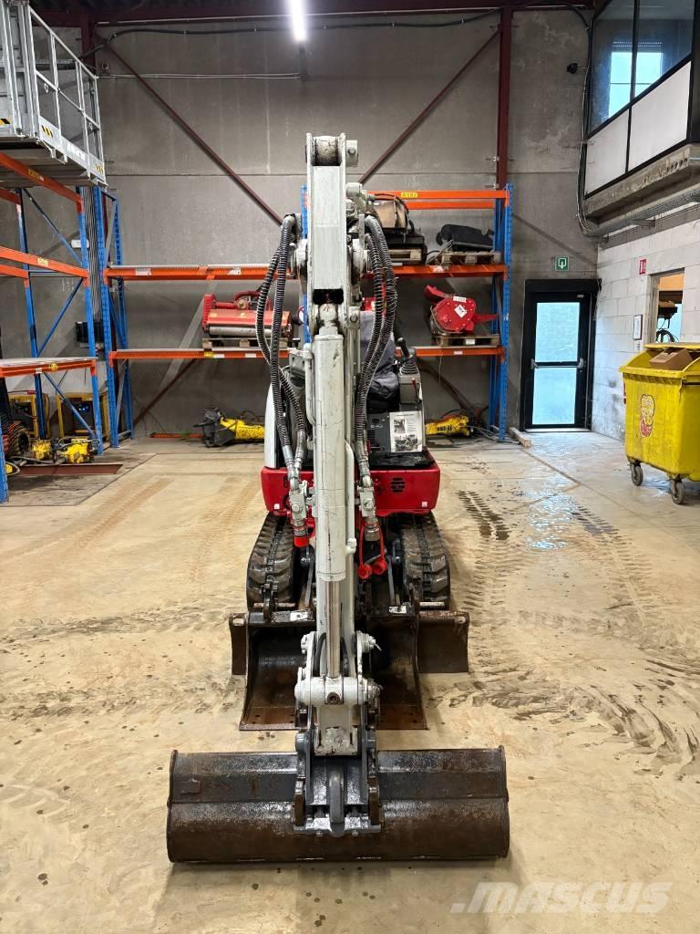 Takeuchi TB 225 Mini excavatoare < 7t