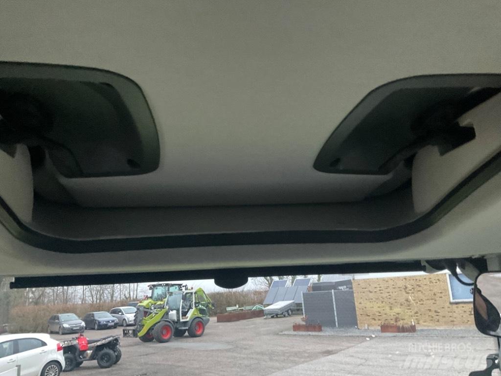 CLAAS ARION 450 Tractoare