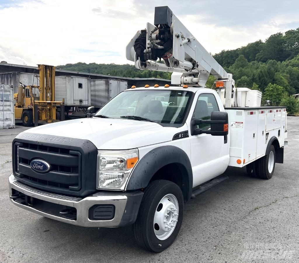 Ford F 550 Platforme aeriene montate pe camion