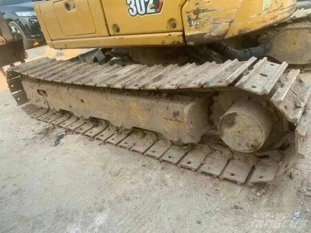 CAT 302 Mini excavatoare < 7t