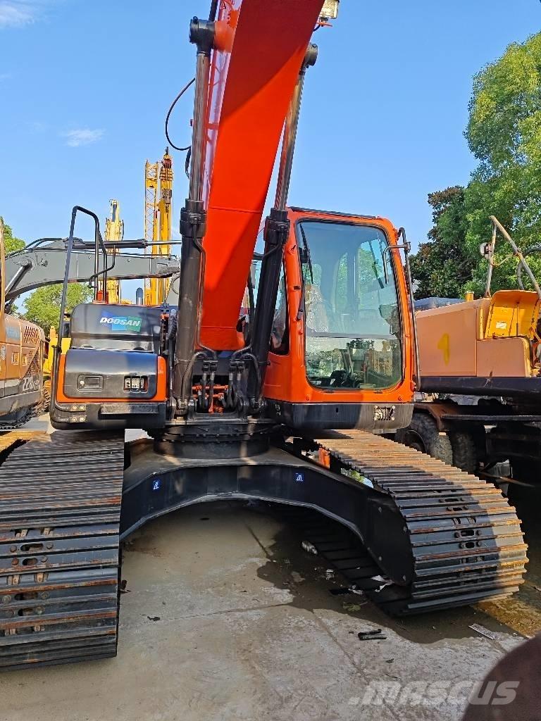 Doosan DX 225 LC-9C Excavatoare pe șenile

