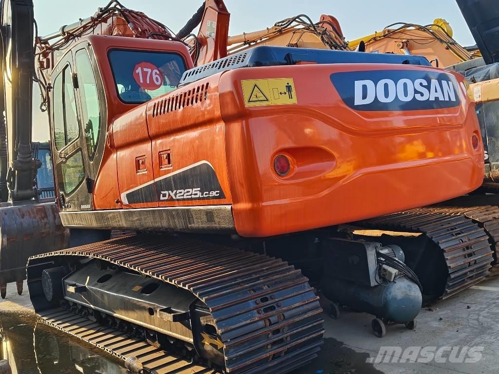 Doosan DX 225 LC-9C Excavatoare pe șenile
