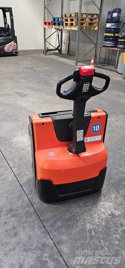 Toyota LWE 140 Stivuitoare de micã inaltime pentu logistica