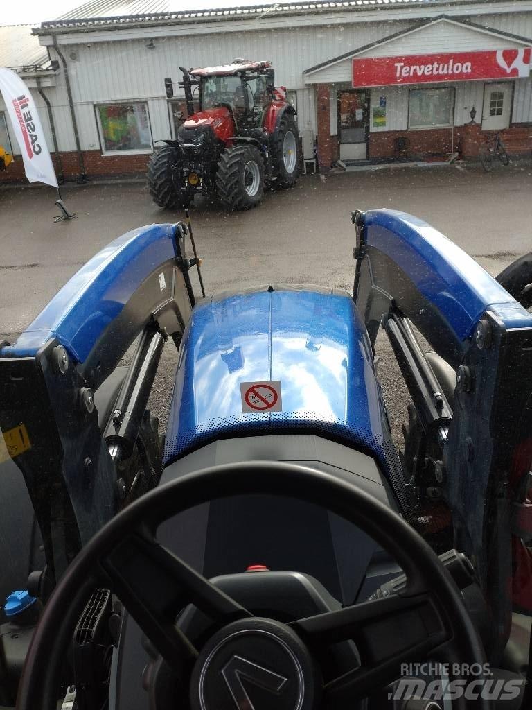 Valtra T 235 Direct Tractoare