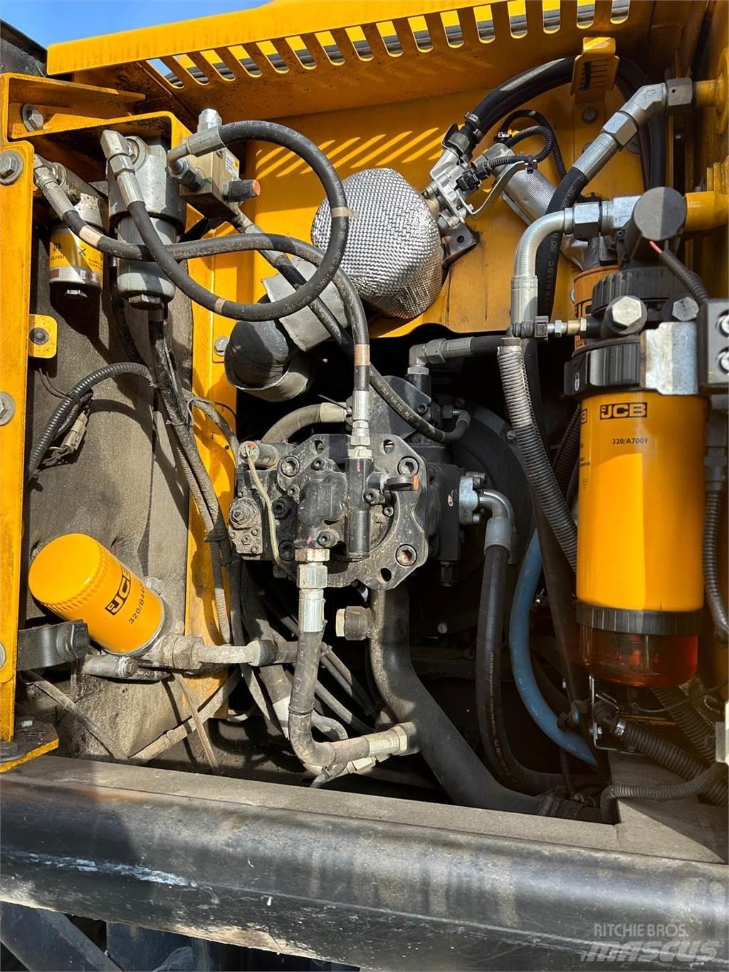 JCB JS175WMT4F Excavatoare cu roti