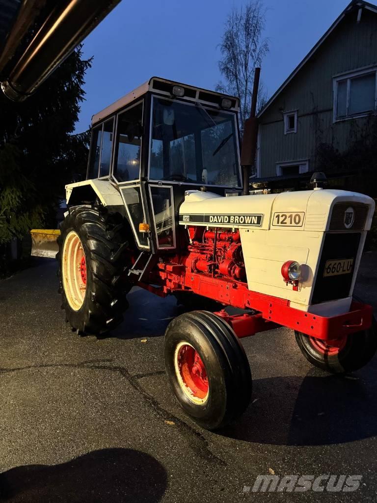 David Brown 1210 Tractoare