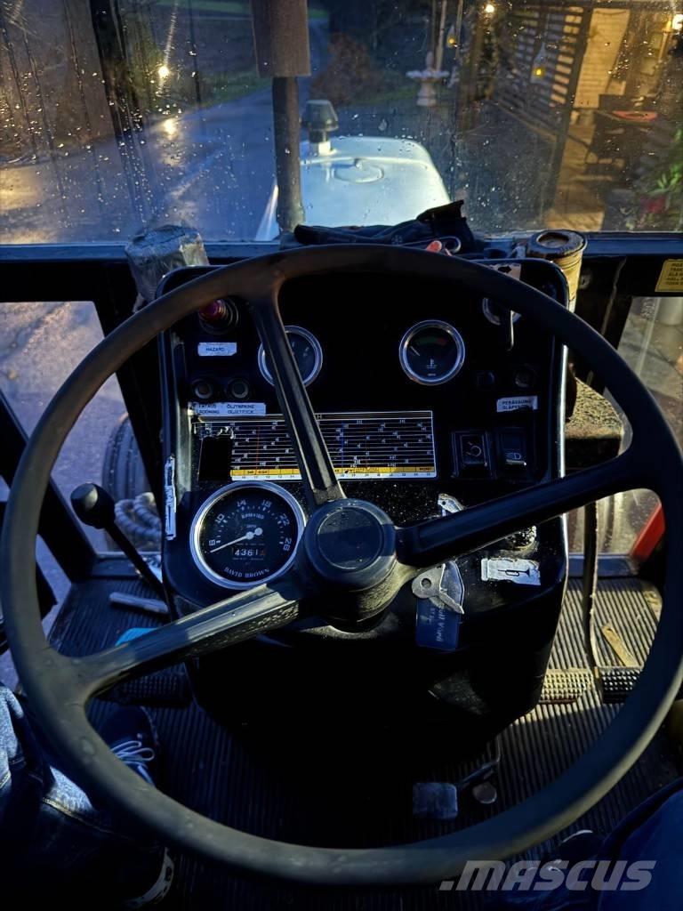 David Brown 1210 Tractoare