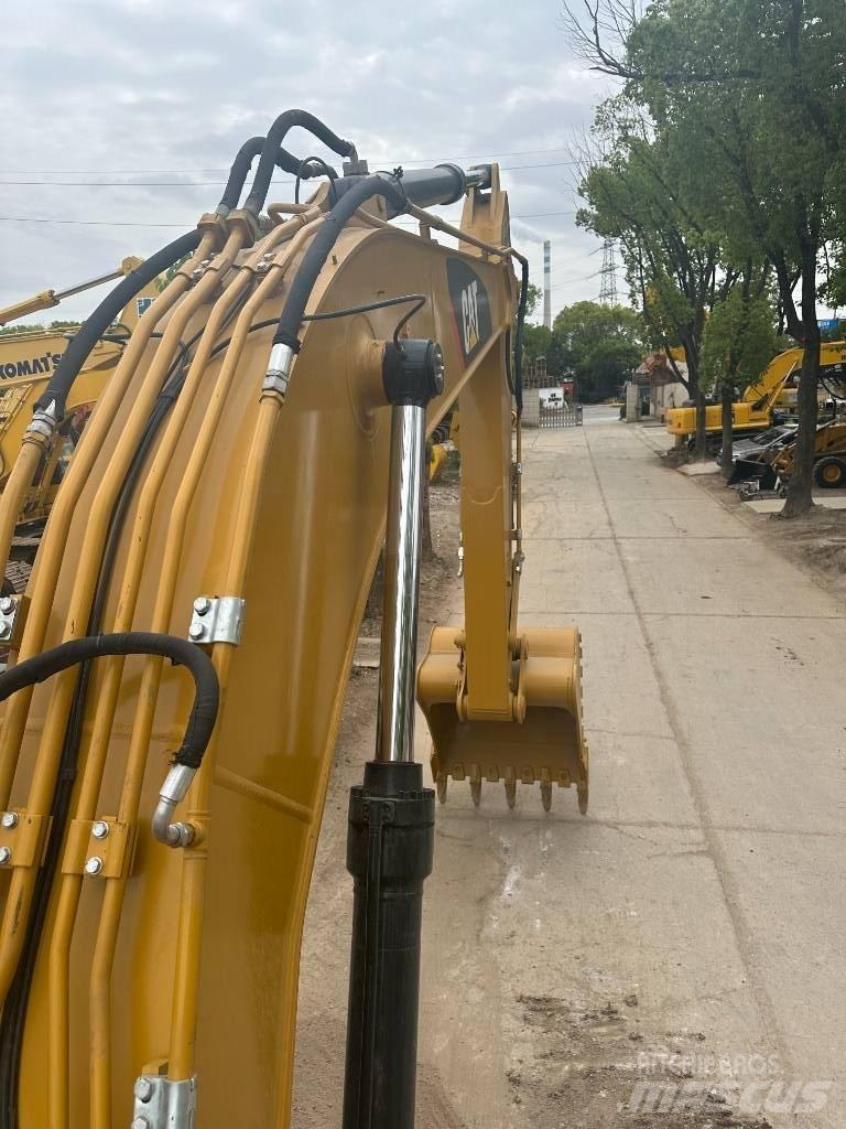 CAT CAT330D Excavatoare 7t - 12t