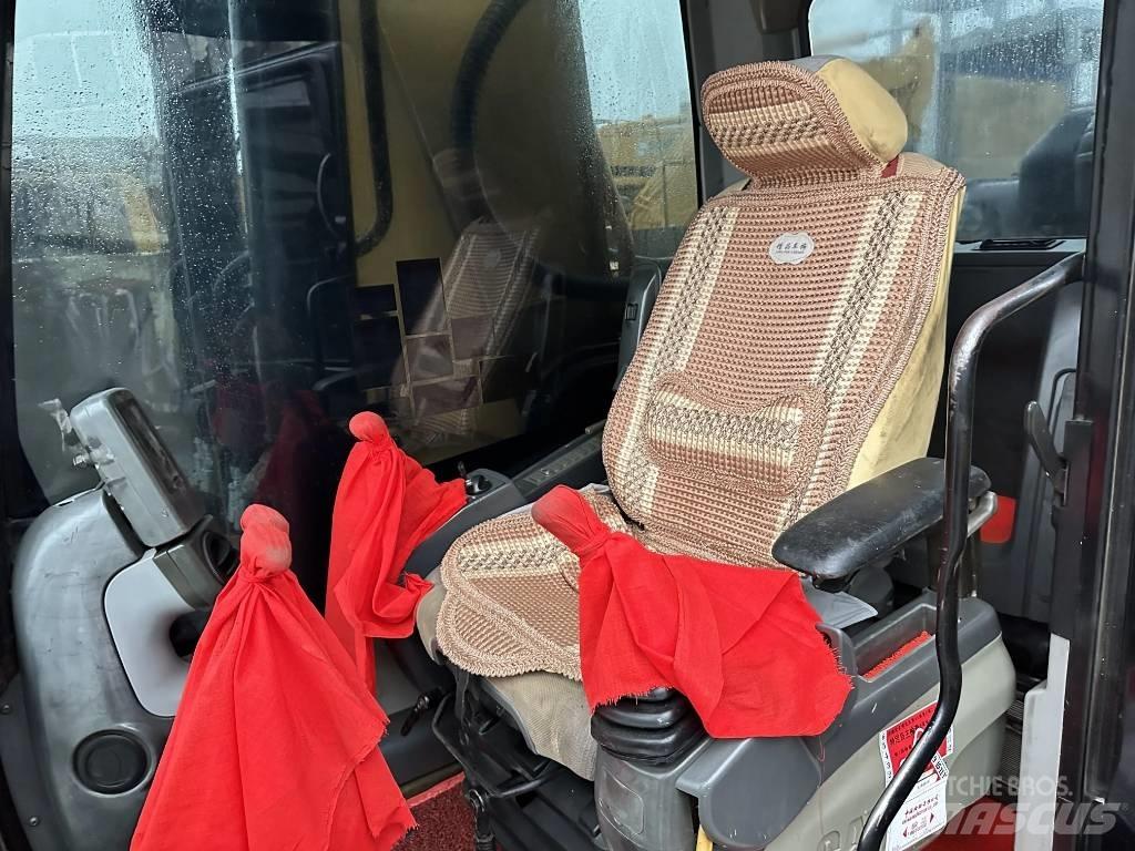 CAT 330D2 Excavatoare pe șenile
