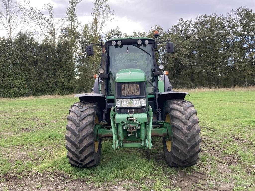 John Deere 7430 Tractoare