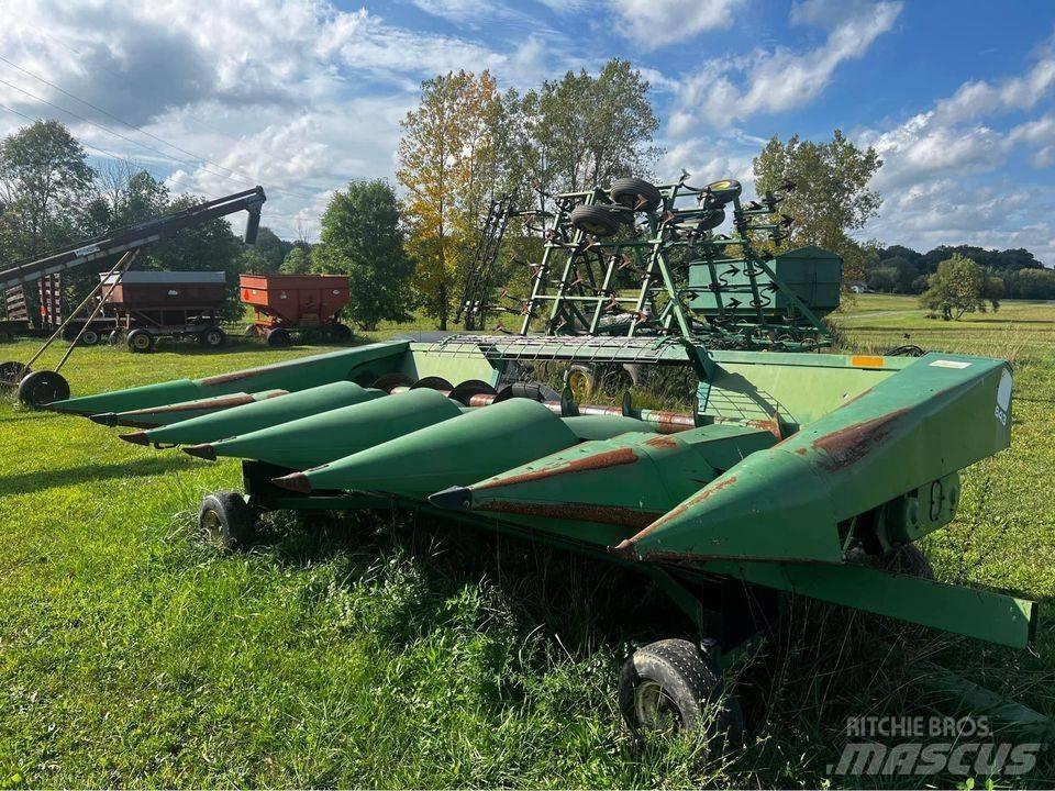 John Deere 643 Combine capete pentru culegatoare
