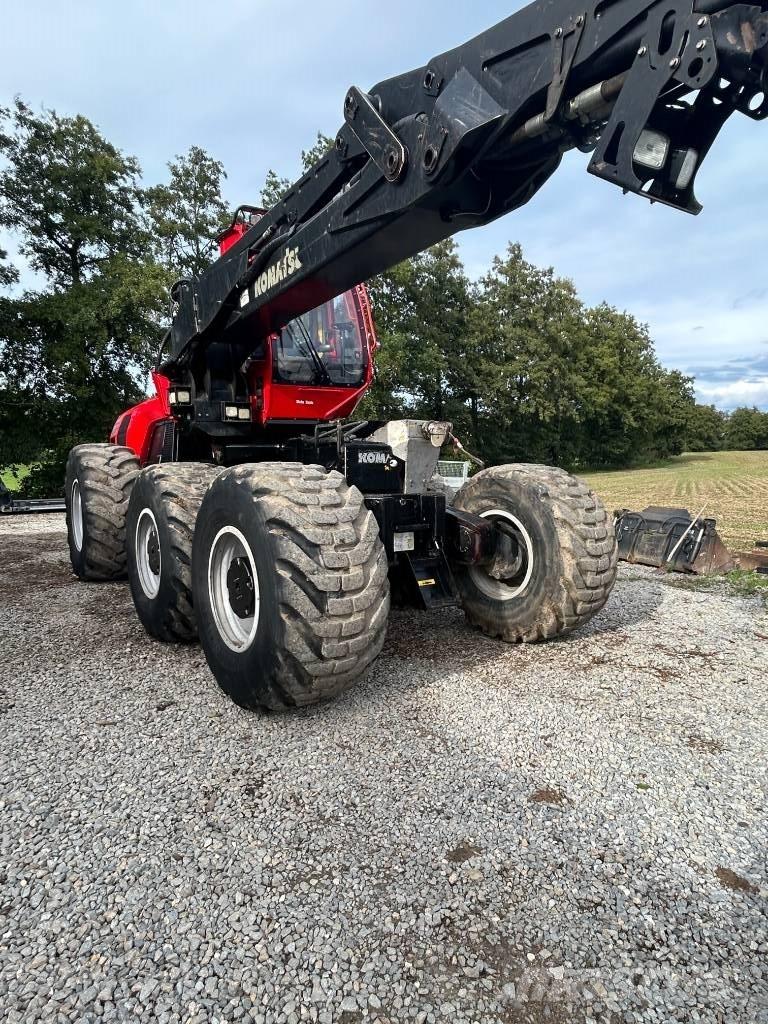 Komatsu 951 Combine forestiere
