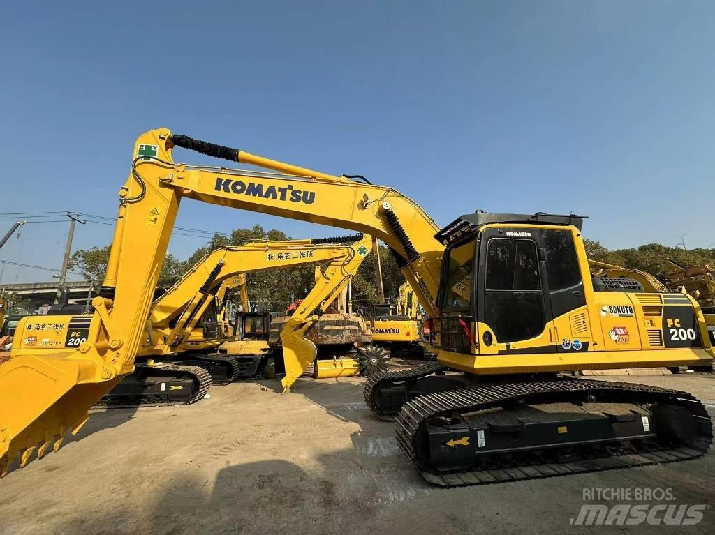 Komatsu PC 200 Excavatoare pe șenile

