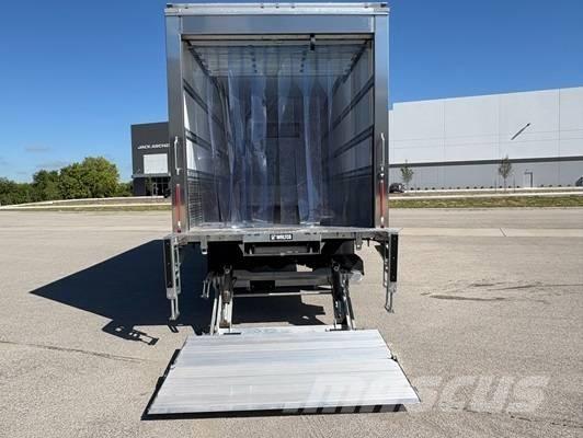 Hino L6 Camion cabina sasiu
