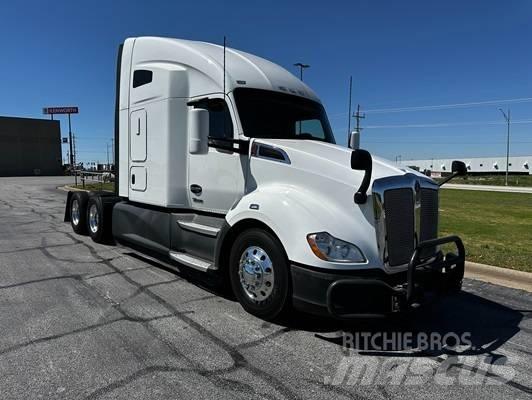 Kenworth T 680 Autotractoare