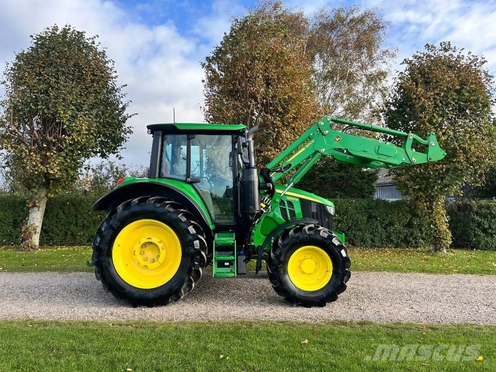 John Deere 6120 M Tractoare